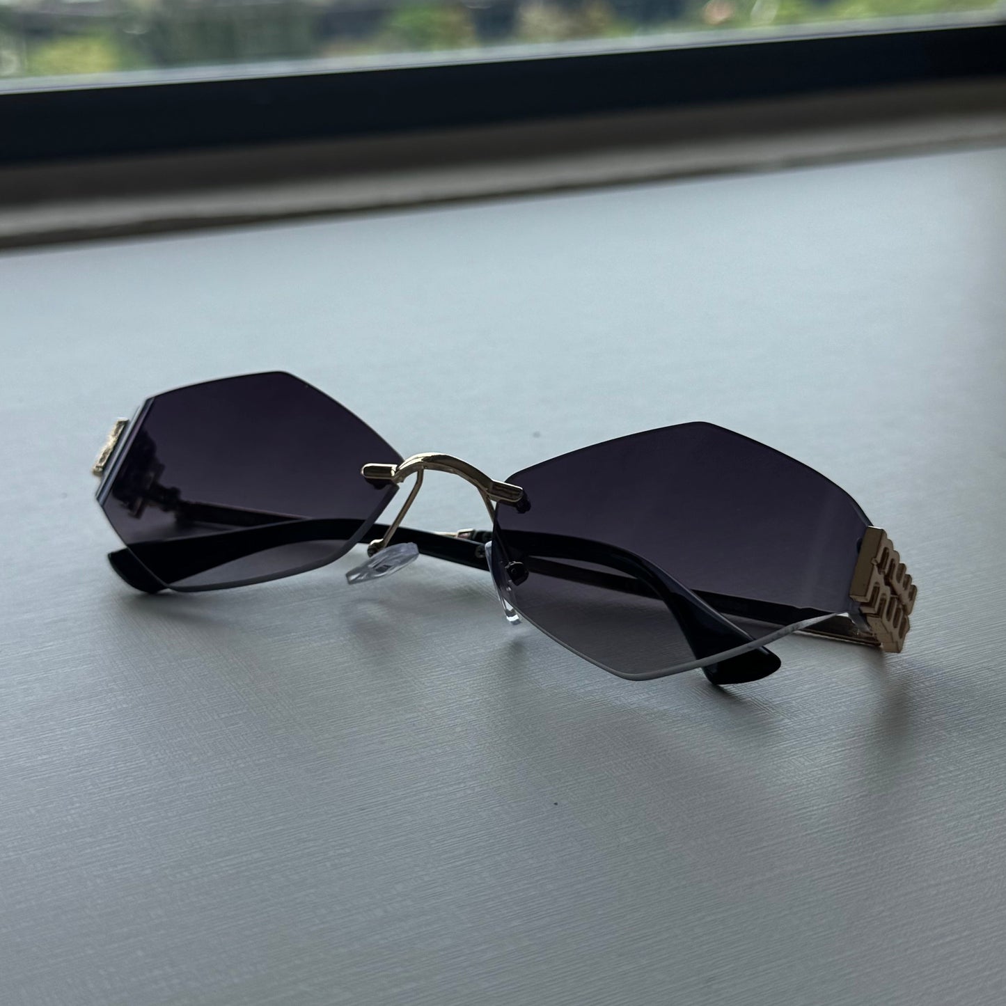 Óculos Aurora Cut – Rimless DELUXE